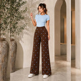 Conjunto Martina azul con blusa ajustada y pantalón café de corazones en scuba | MATTEA